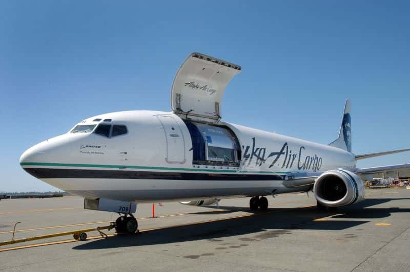 Steiler-Sinkflug-ber-dem-Indischen-Ozean-Boeing-737-Umbaufrachter-vermisst