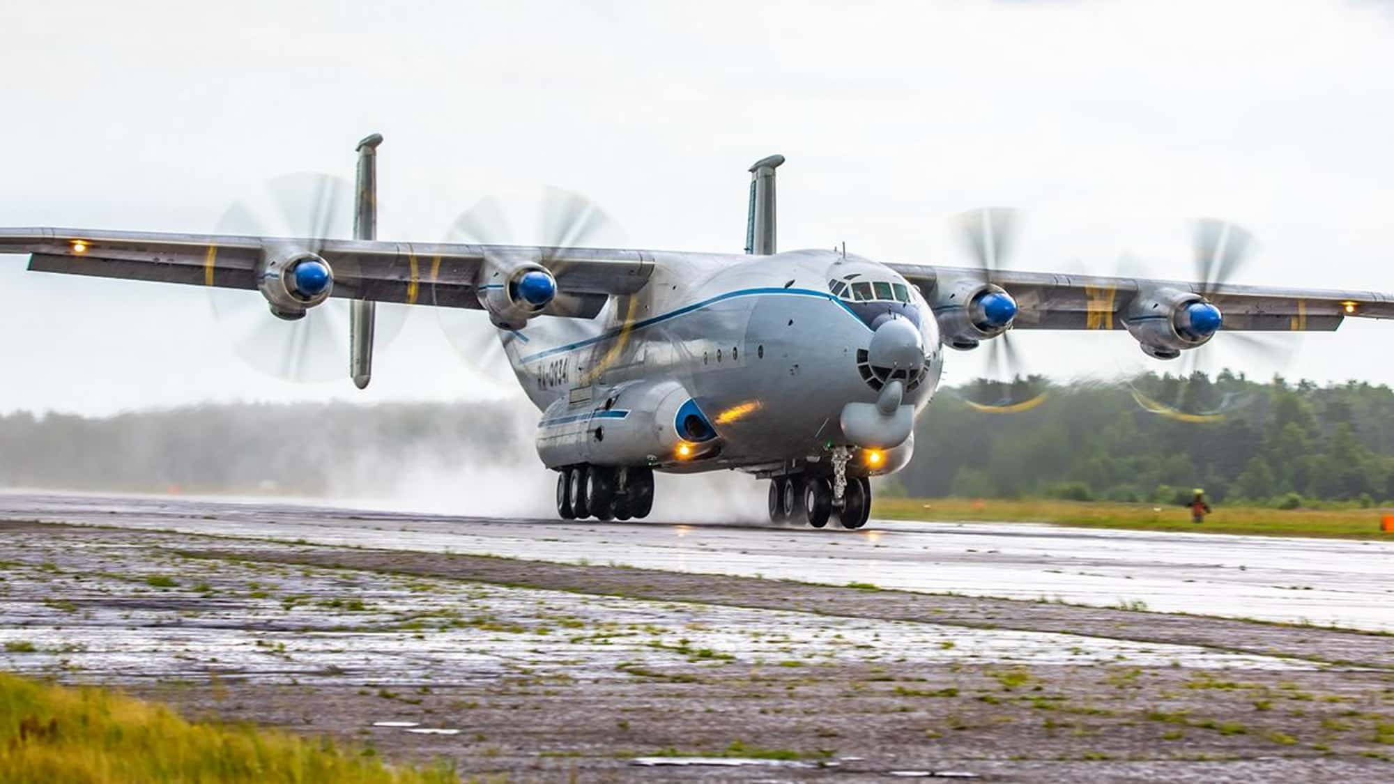 Flugzeugabsturz-in-Russland-Die-letzte-An-22-Antei-zerbrach-wohl-in-der-Luft
