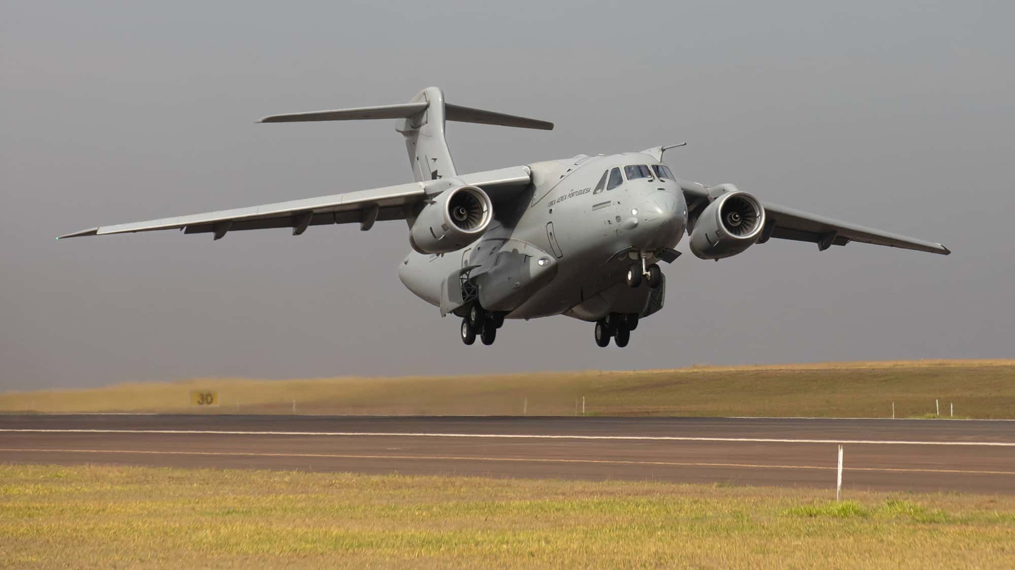 Erfolg-f-r-Embraers-Transporter-Portugal-mag-die-KC-390-und-holt-sich-Nachschlag