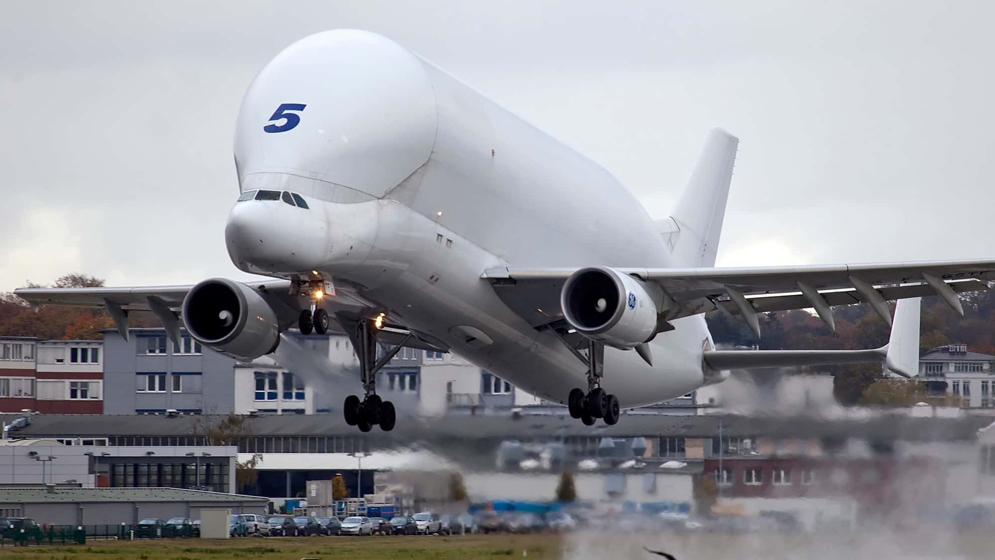 Airbus-Spezialfrachter-im-Ruhestand-Die-Beluga-Transporter-suchen-einen-Platz-im-Museum