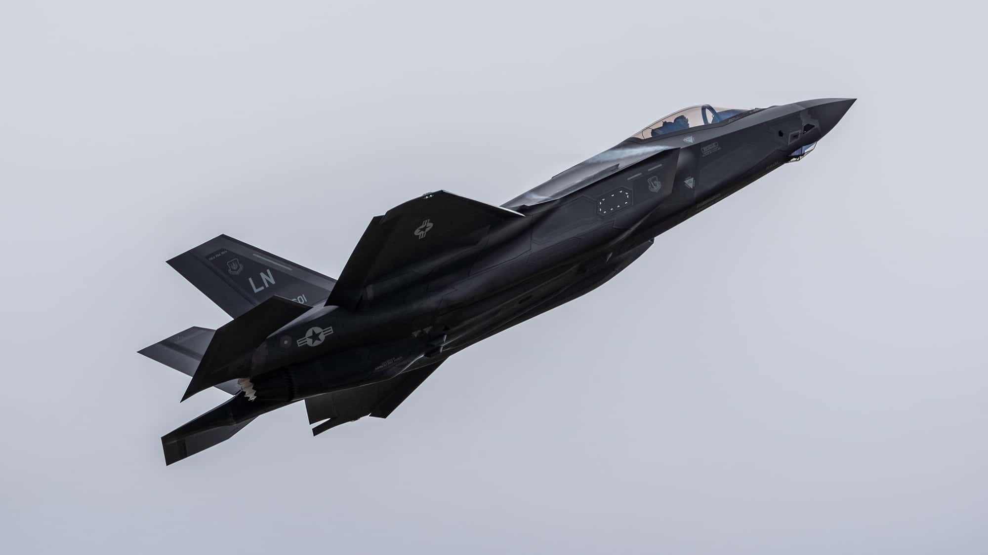 Kostenexplosion-beim-US-Tarnkappenjet-Schweiz-reduziert-F-35-Bestellung-wegen-Mehrkosten