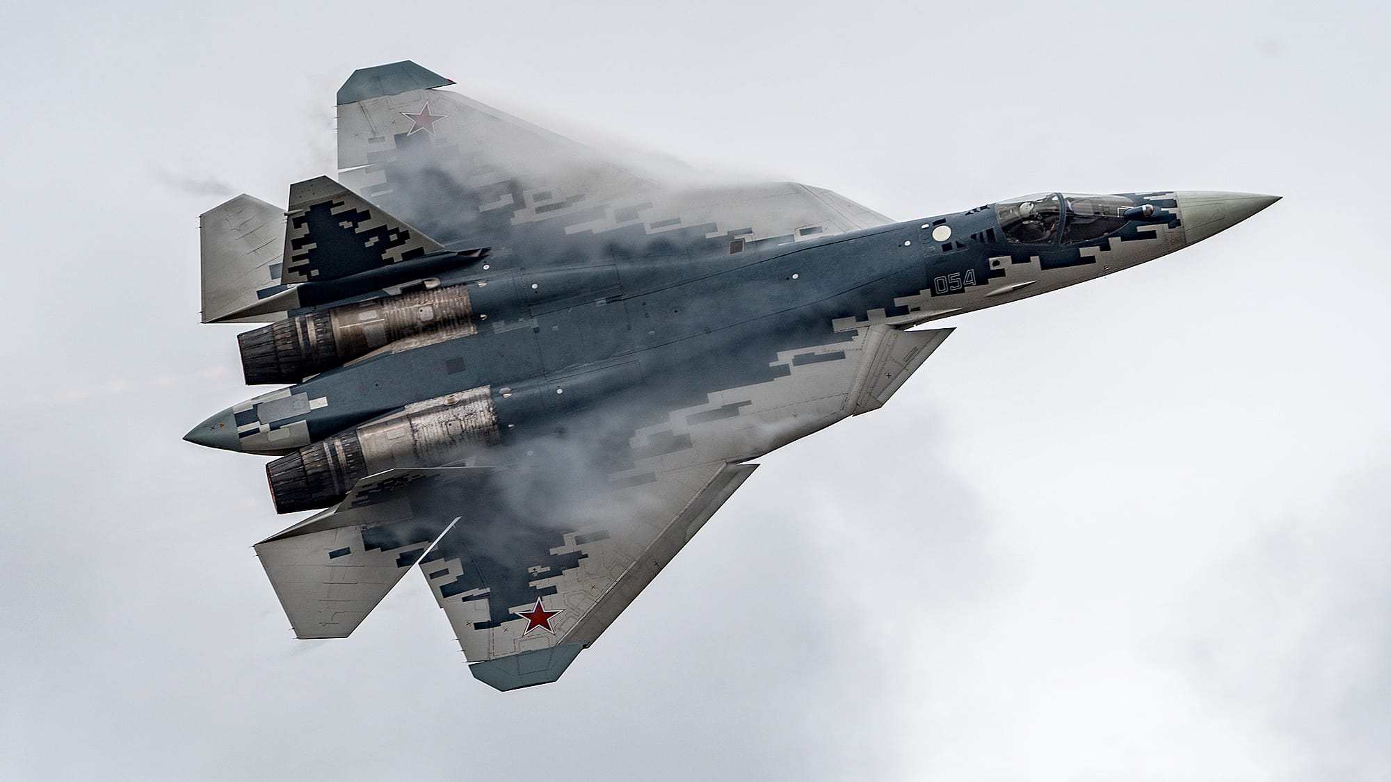 Produktion-Tech-Transfer-Doppelsitzer-Russland-bietet-Indien-die-Su-57-als-All-Inclusive-Paket-an