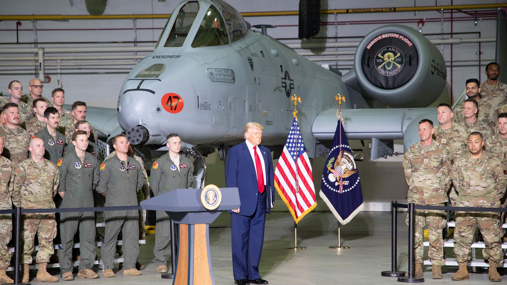 Trump-verspricht-neue-Kampfjets-in-Michigan-F-15EX-Super-Eagle-ersetzt-A-10-Panzerknacker