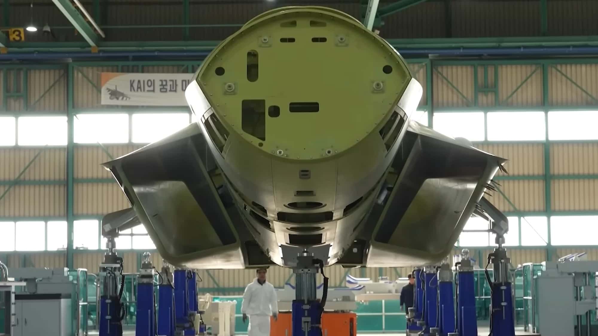 S-dkoreas-neuer-Kampfjet-Hier-entsteht-die-erste-echte-KF-21-Boramae