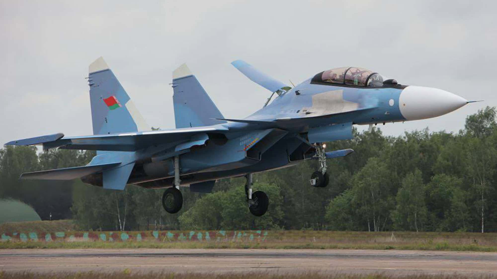 Erste-Su-30SM2-f-r-Belarus-Auch-Wei-russland-fliegt-jetzt-die-Super-Suchoi-