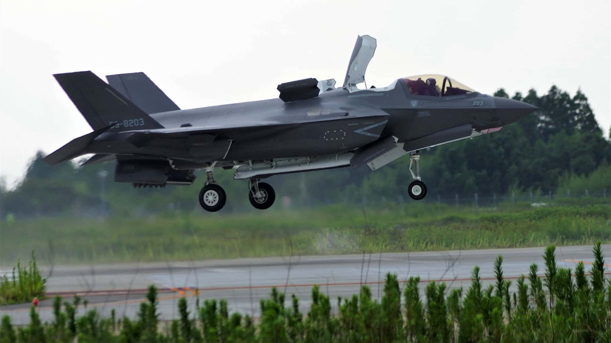 Lightnings-f-r-den-Schiffseinsatz-angekommen-Zu-laut-Japans-erste-F-35B-d-rfen-nicht-trainieren