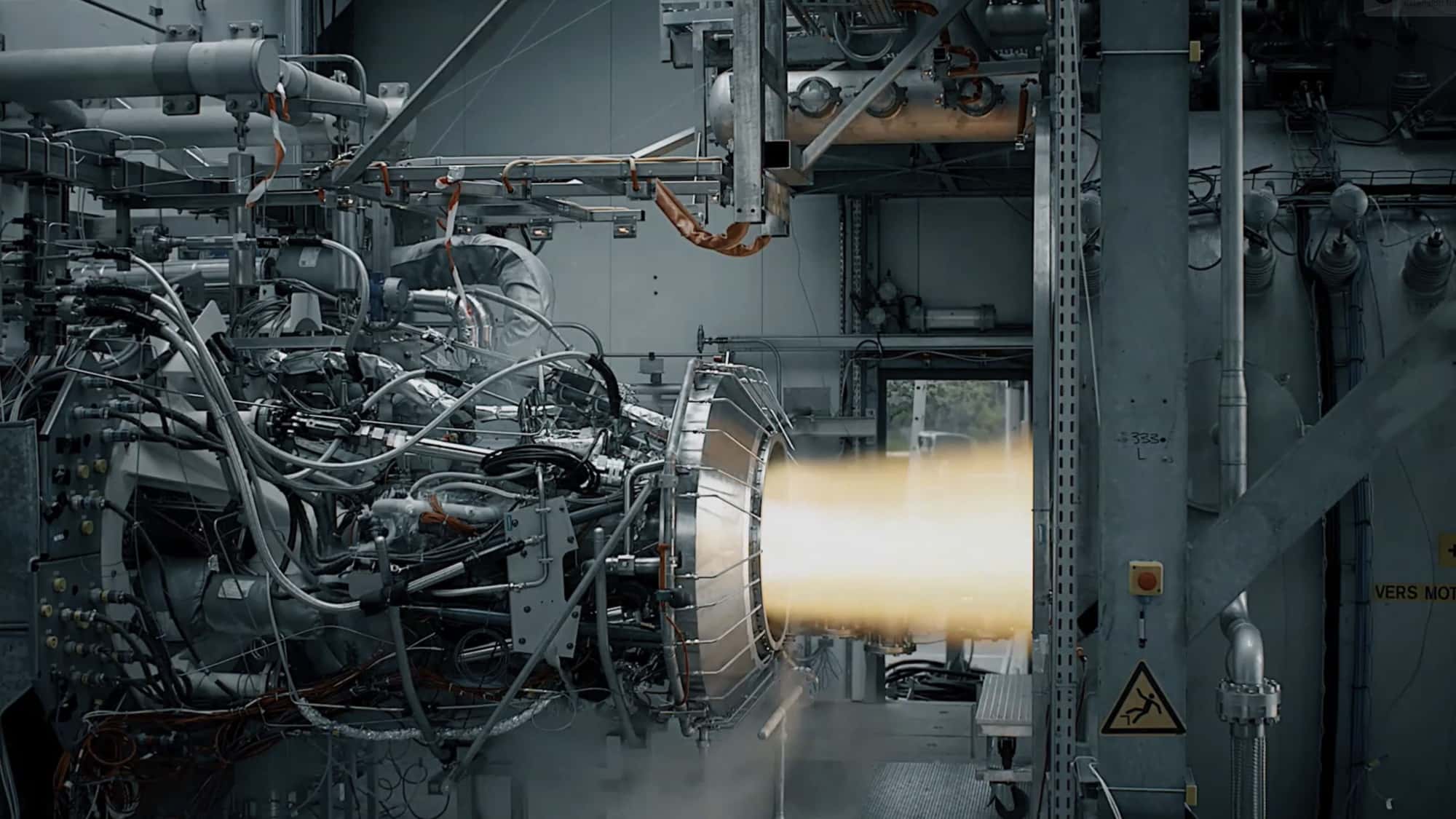 Oberstufentriebwerk-der-Ariane-6-Vinci-Endmontage-k-nftig-in-Lampoldshausen