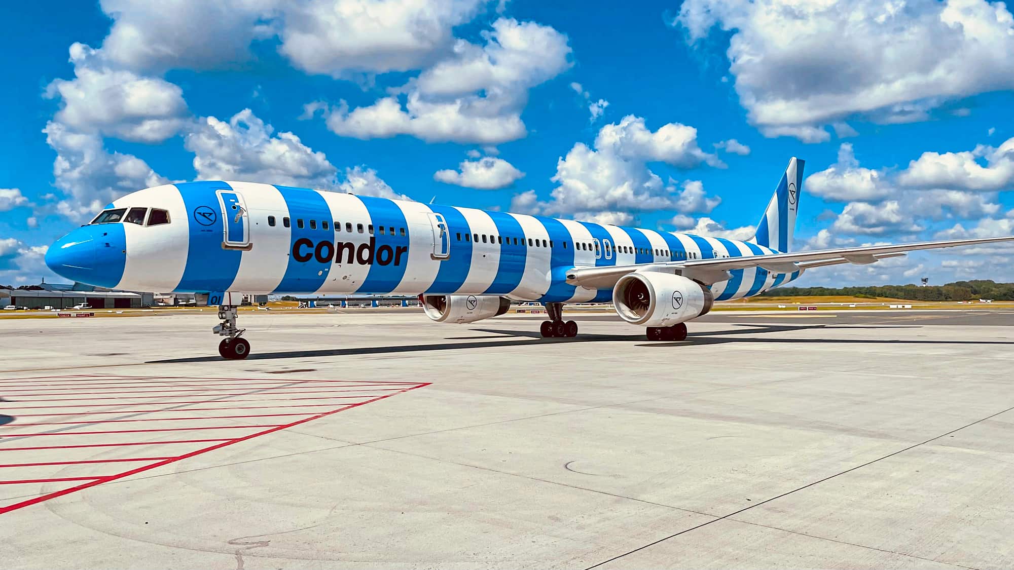 D-ABOI-fliegt-auf-den-Friedhof-Die-letzte-Boeing-757-von-Condor-ist-jetzt-weg