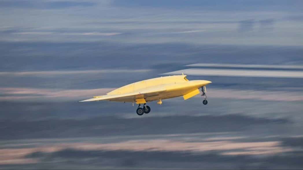 Erstflug-nach-jahrelangen-Verz-gerungen-Chinesische-Stealth-Drohne-CH-7-hebt-erstmals-ab