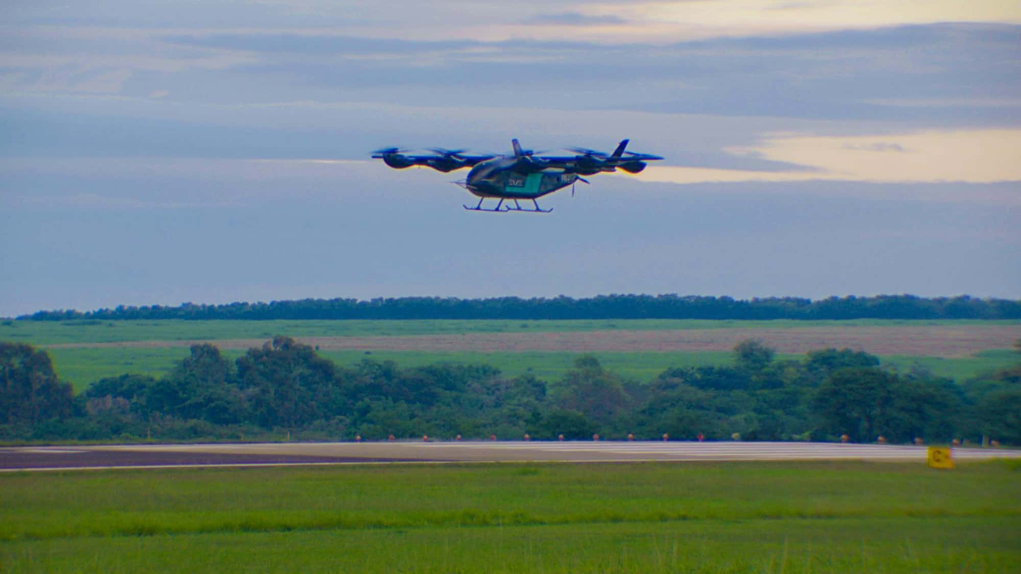 Elektro-Flugtaxi-von-Embraer-Tochter-Eve-Premiere-f-r-brasilianischen-Senkrechtstarter