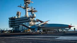 MQ-25 Stingray an Deck der USS George Bush