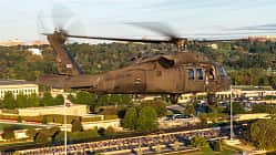 UH-60 Black Hawk Hubschrauber über Washington D.C.