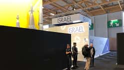 Verhüllter israelischer Messestand auf der Paris Air Show