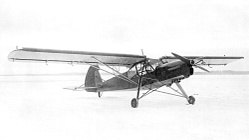 Leicht seitliche Frontansicht einer Antonow OKA 38