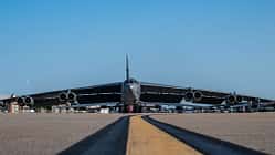 B-52-Bomber auf dem Vorfeld