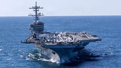 Flugzeugträger USS George Bush auf See von vorne