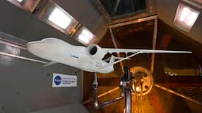  Flugzeugmodell X-66 bei Windkanaltests 