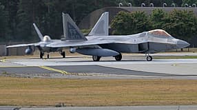 F-22A Raptor beim Rollen