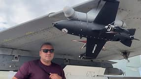 Abfangdrohne an Mikojan MiG-29 mit Person