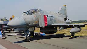 McDonnell Douglas F?4 Phantom II der türkischen und griechischen Luftwaffe standen in Florennes ganz nah beieinander.