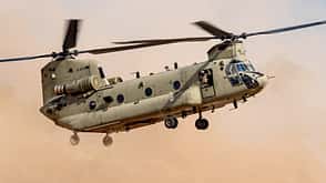 Chinook, Cougar, Niederlande, CH-47, Holland, GLV 5, Tiefflug, Brownout, Übung CH-47F Chinook bei Brownout-Landeübung nahe Eindhoven.