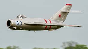 MiG-17 MiG-17 beim Start in den USA.