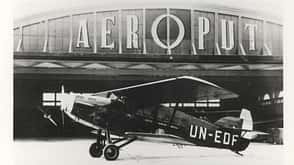 Aeroput, JAT, Air Serbia, Potez-29 Potez-29 der Aeroput Airline (heute Air Serbia) vor einem Hangargebäude der Airline