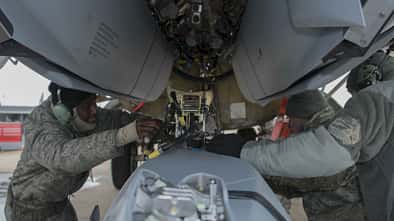 JASSM im Waffenschacht der Boeing B-52 in Barksdale AFB.
