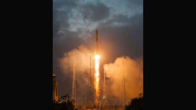 Lift-Off der ersten sechs OneWeb-Satelliten 