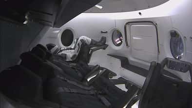 SpaceX Crew Dragon bei der ersten unbemannten Mission