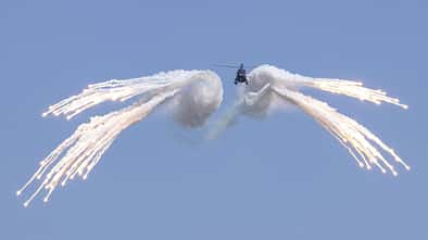 H145M der Luftwaffe bei Flares-Tests.