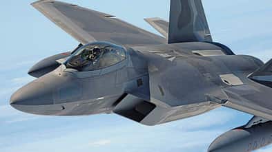 Hickam F-22 Arrival