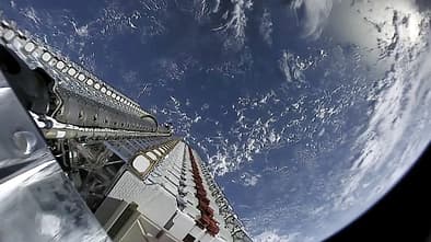 Die ersten 60 Satelliten der Megakonsteelation Starlink sind gestartet.