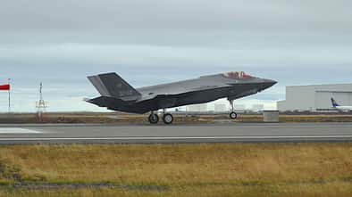 F-35A der Aeronautica Militare verlegten Ende September 2019 nach Island.