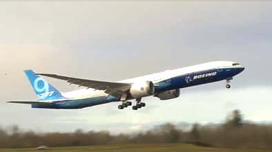 Die Boeing 777-9 startete am 25. Januar um 10:09 Uhr Ortszeit in Everett zum Erstflug.