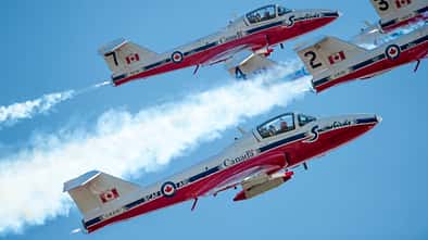 431 (AD) Squadron Snowbird practice