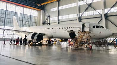 Airbus A321 Frachterumrüstung bei ST Engineering.