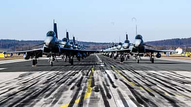 Elephant Walk beim Taktischen Luftwaffengeschwader 74 in Neuburg im März 2021.