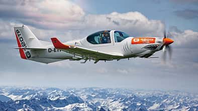 Grob G 120TP.