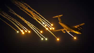 Flare-Tests mit der C-5M Super Galaxy auf der Eglin AFB.
