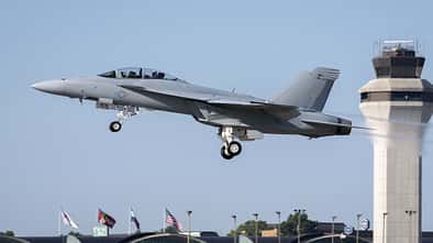 Am 31. August 2021 hat Boeing die erste neu gebaute F-18F Block III aus der Serie von 78 bestellten Flugzeugen geliefert.