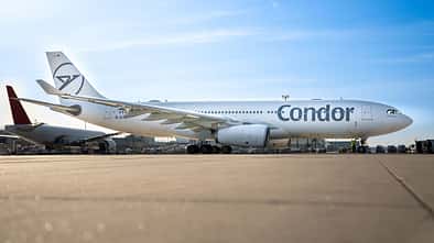 Airbus A330-200 in Condor-Farben.