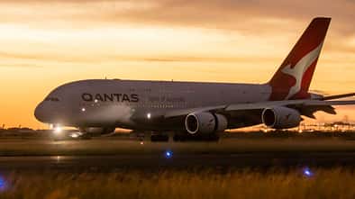 A380 der Qantas bei der Ankunft aus Los Angeles in Sydney am 21. Februar 2022, nach der Wiederöffnung des Landes für Touristen.
