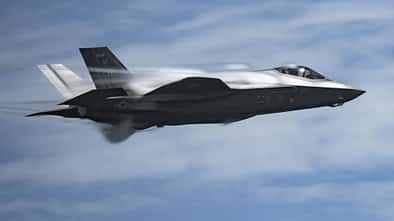 Lockheed Martin F-35A der USAF bei einer Vorführung.