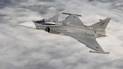 Die ersten beiden Saab F-39E Gripen aus der Serie trafen Anfang April 2022 per Schiff in Porto Allegre ein.