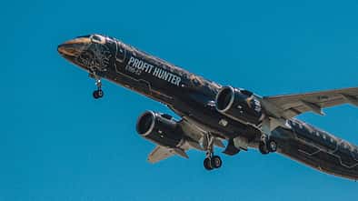 Eine Embraer E195-E2 testete ein Triebwerk mit 100 Prozent SAF im Betrieb.