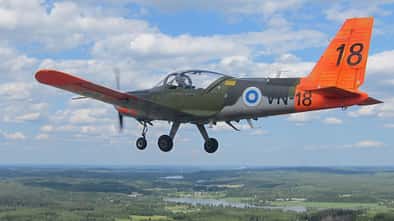 Valmet L-70 Vinka der Ilmavoimat.