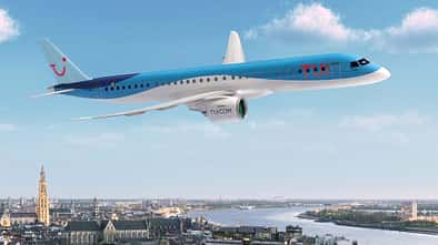 TUI fly Belgium least drei Embraer E195-E2.