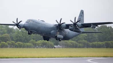 Australien fliegt derzeit ein Dutzend C-130J Super Hercules.