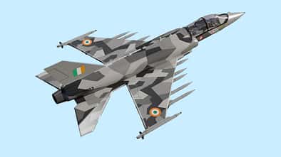 HAL stellte auf der Aero India im Februar 2023 sein Konzept HLFT-42 für einen Hochleistungs-Strahltrainer vor.